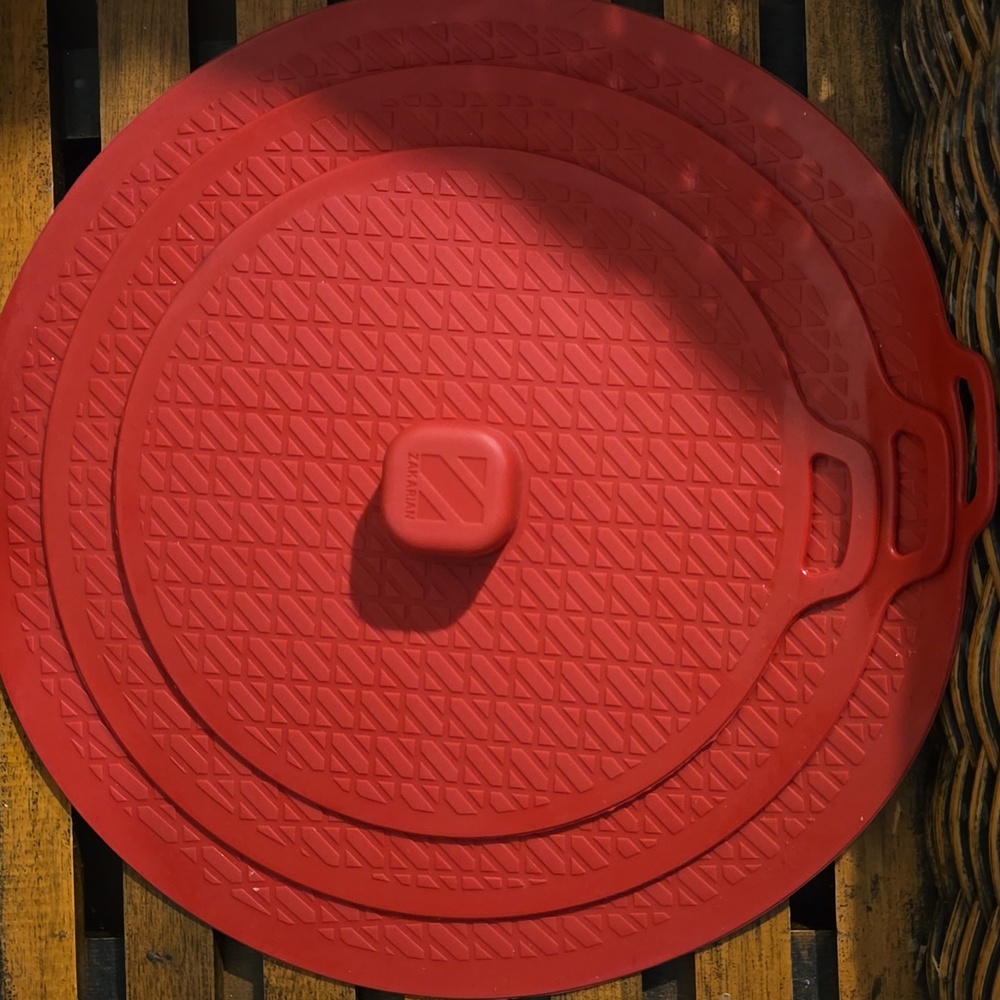 Set of 3 Red Silicone Lids – Zakarian – Kitchen Essentials